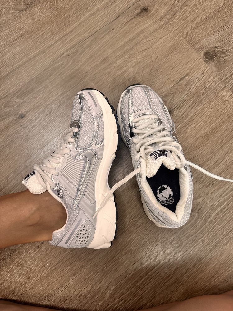 Nike zoom vomero 5 Chrome original