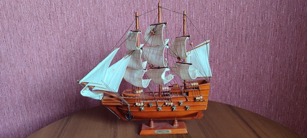 Моделька корабля confection