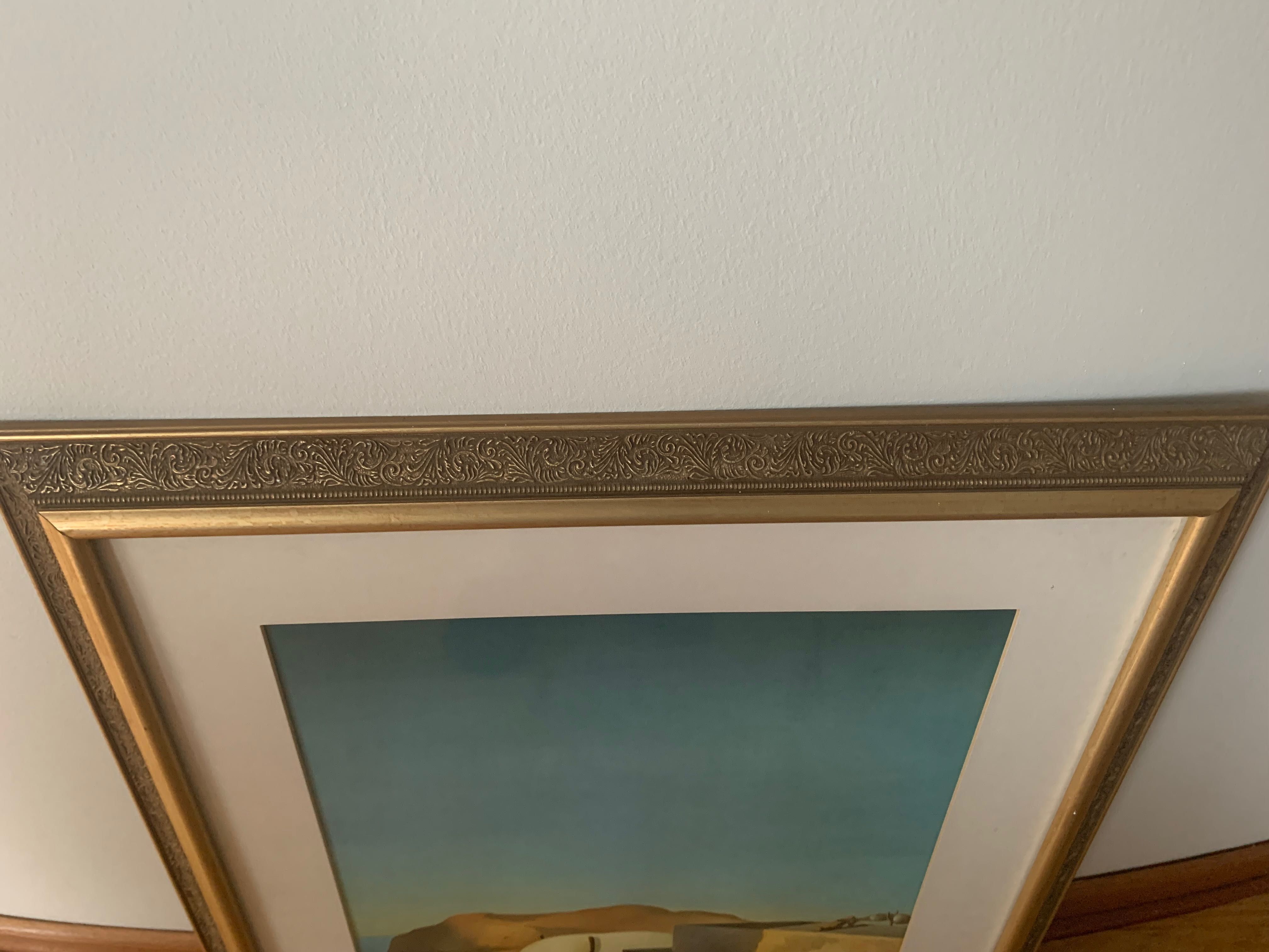 Zdobiona ornamentowa rama  o wymiarach 52x62 cm w kolorze złotym