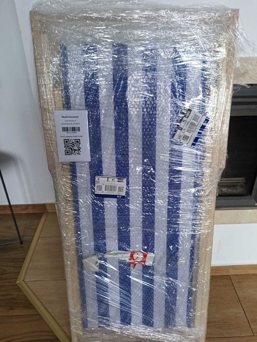 Leżak w paski niebiesko białe