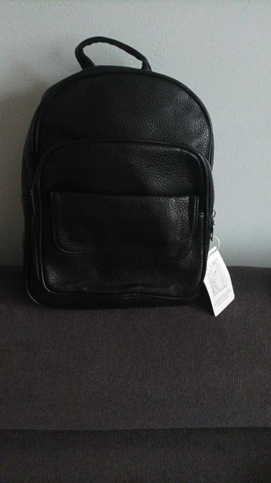 Nowy plecak damski czarny.