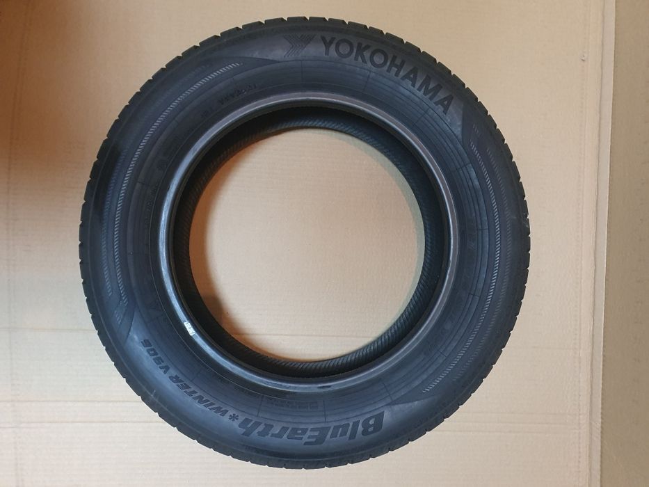 Komplet opon zimowych Yokohama 185/65 R15 88T