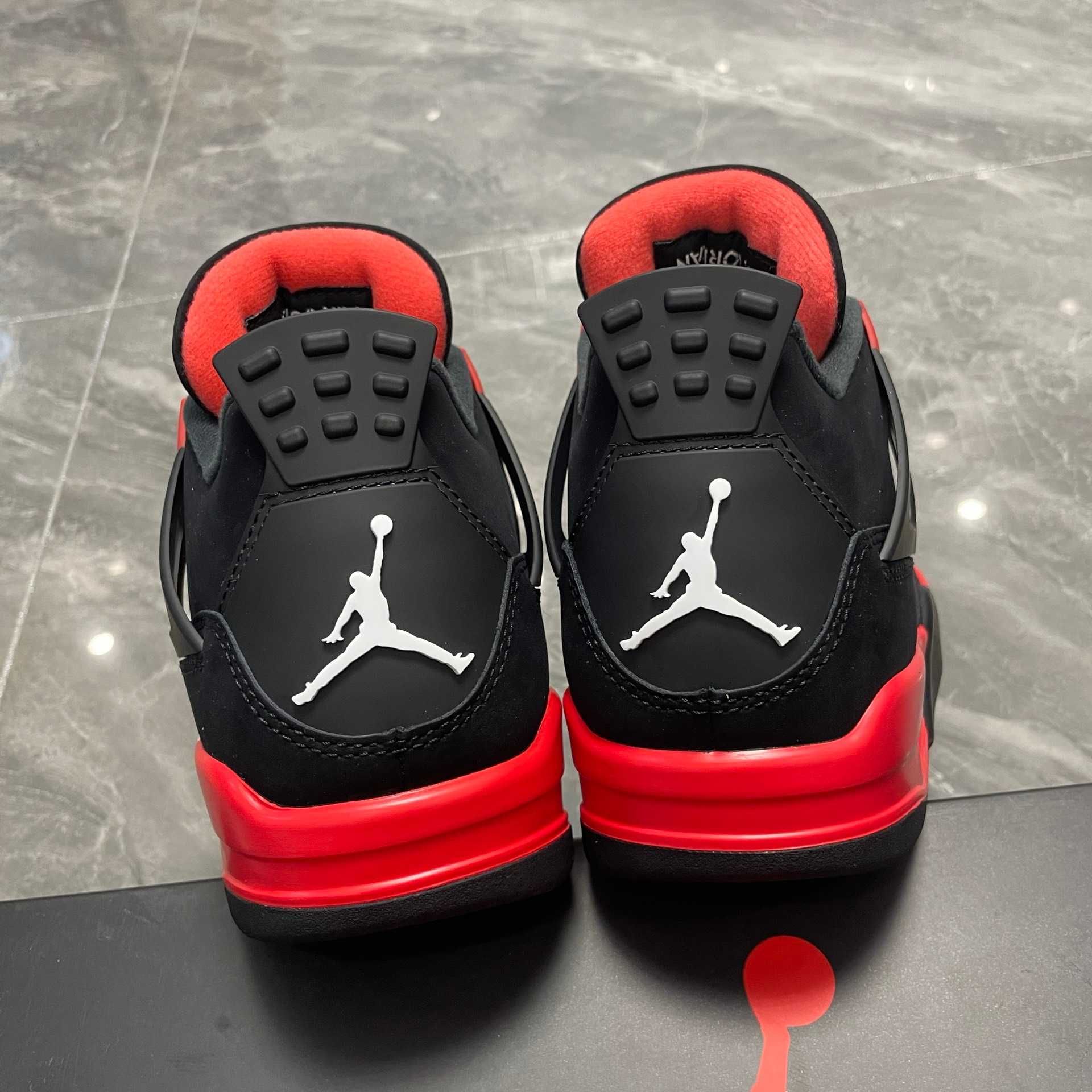 Jordan 4 Retro Red Thunder Rozmiar 43