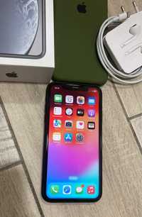 iPhone Xr / 128GB / Black / Neverlock