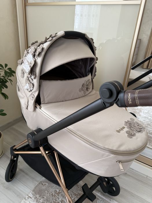 Люлька Сайбекс Міос, люлька Cybex Mios Lux Simply Flowers Beige