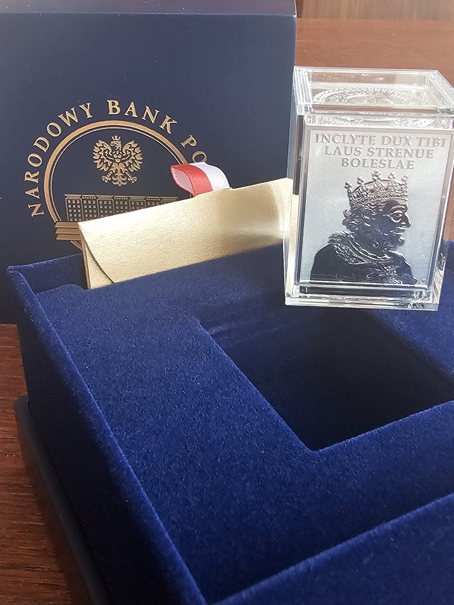 100 zł Tysiąclecie koronacji Bolesława Chrobrego 10oz Ag999 prostopadł