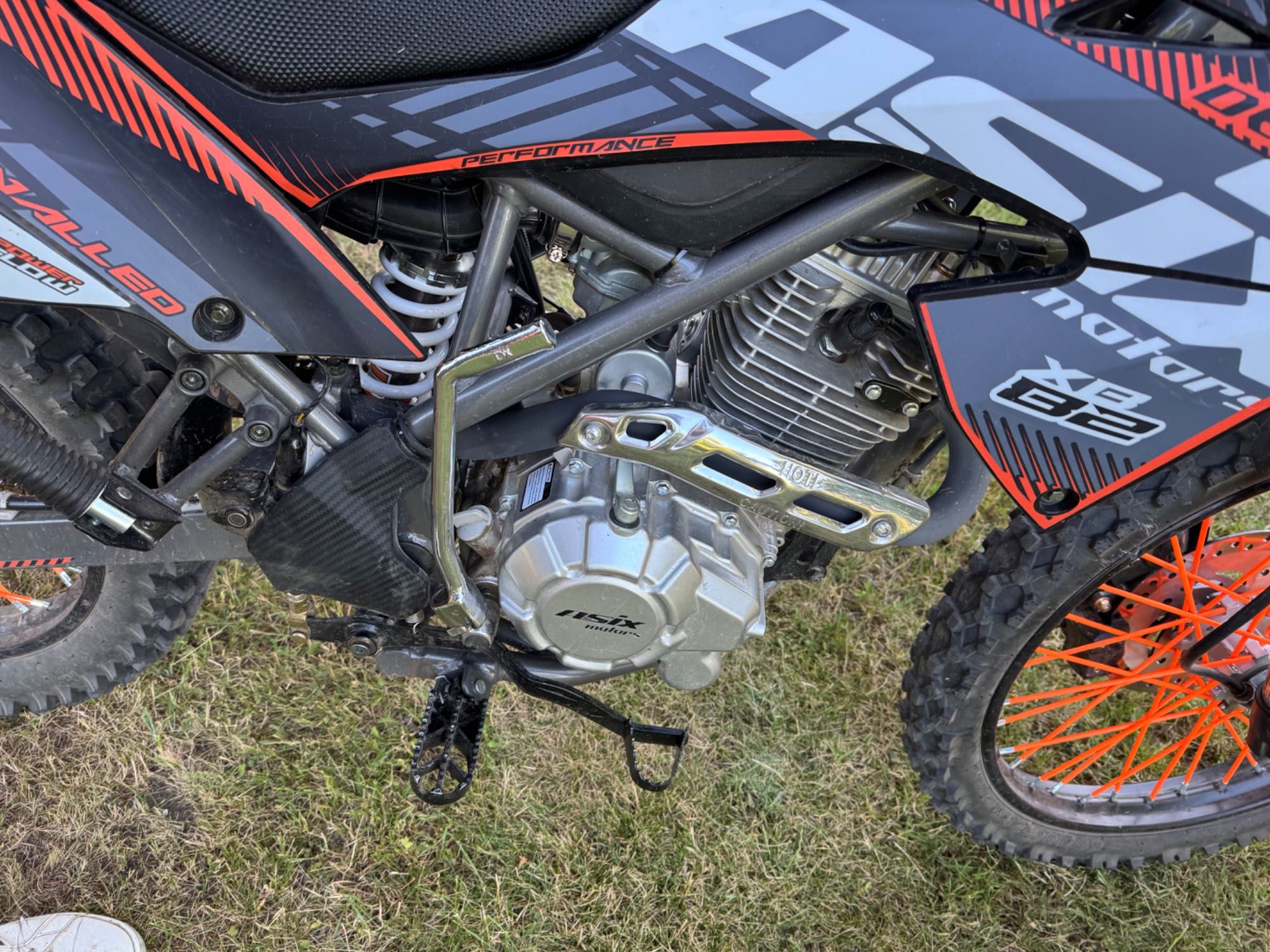 Cross Asix Defender 250 Jak Nowy Jak Markowiec