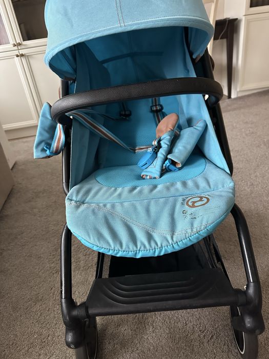 Коляска прогулянкова