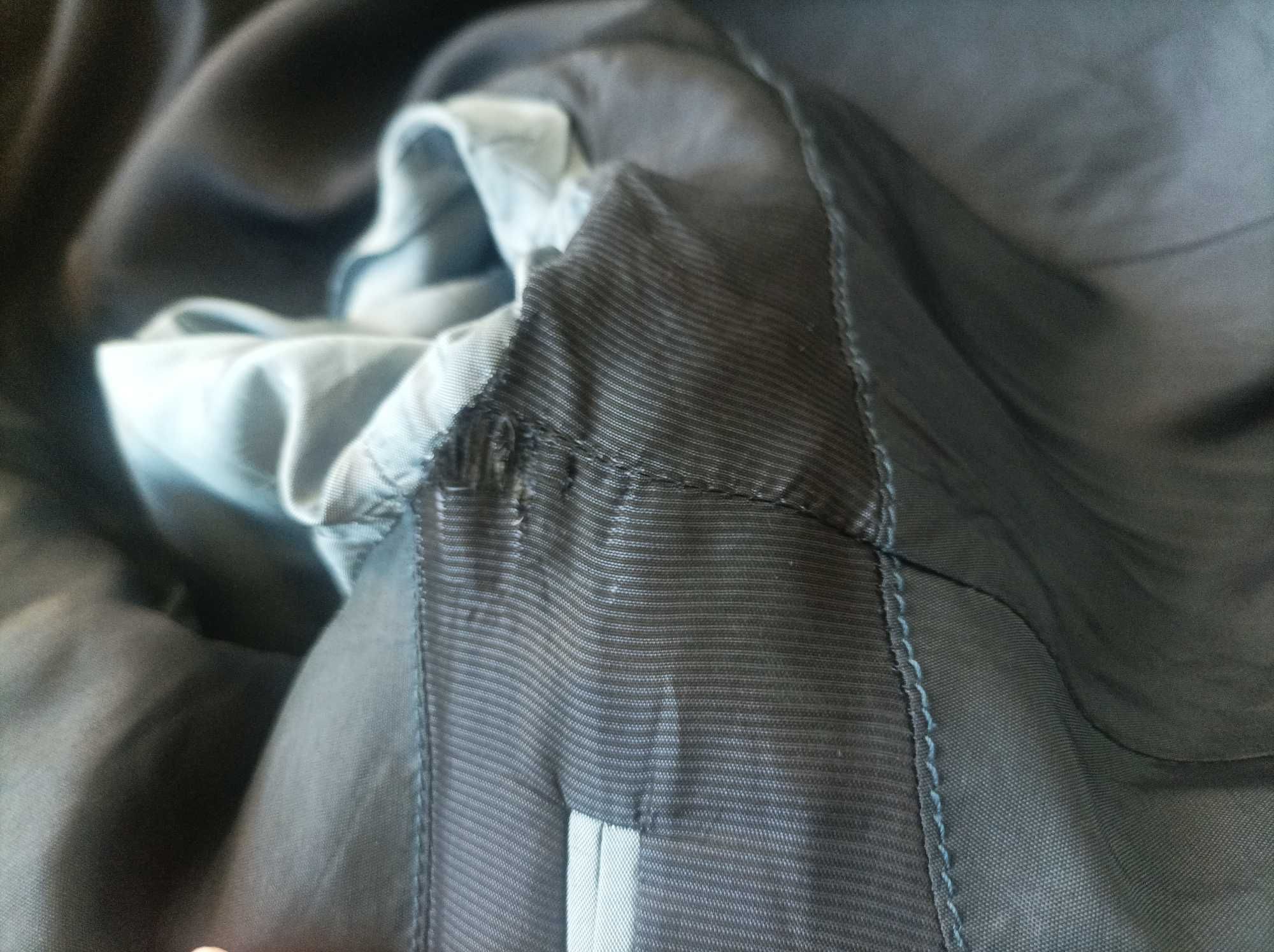 Męska marynarka marki Hugo Boss / rozmiar L / kolor granat