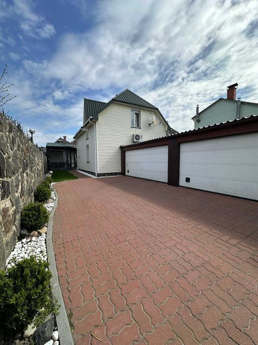 Продається будинок в Царському селі в р-ні Дахнівки