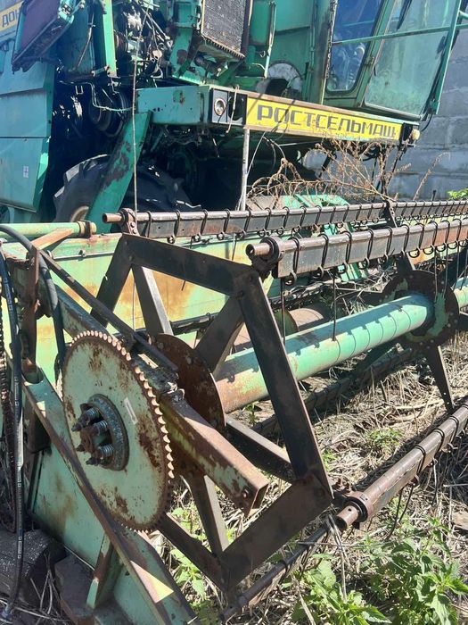 продам комбайн дон 1500Б позапчастях