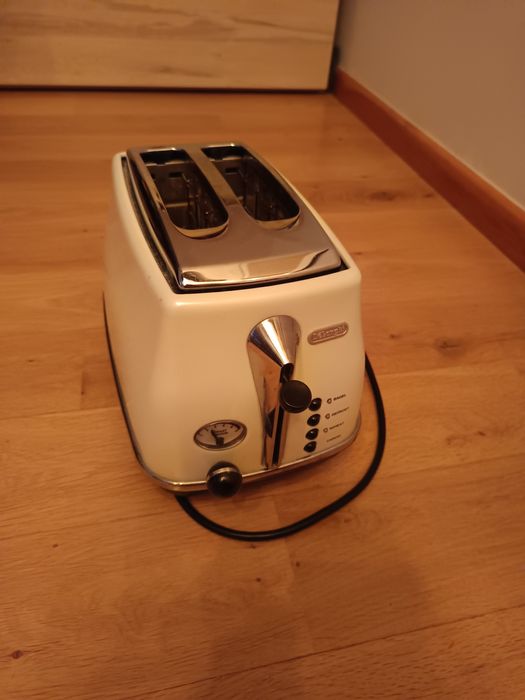 Toster Opiekacz DeLonghi CT02003.W CTO 2003 Vintage 900W