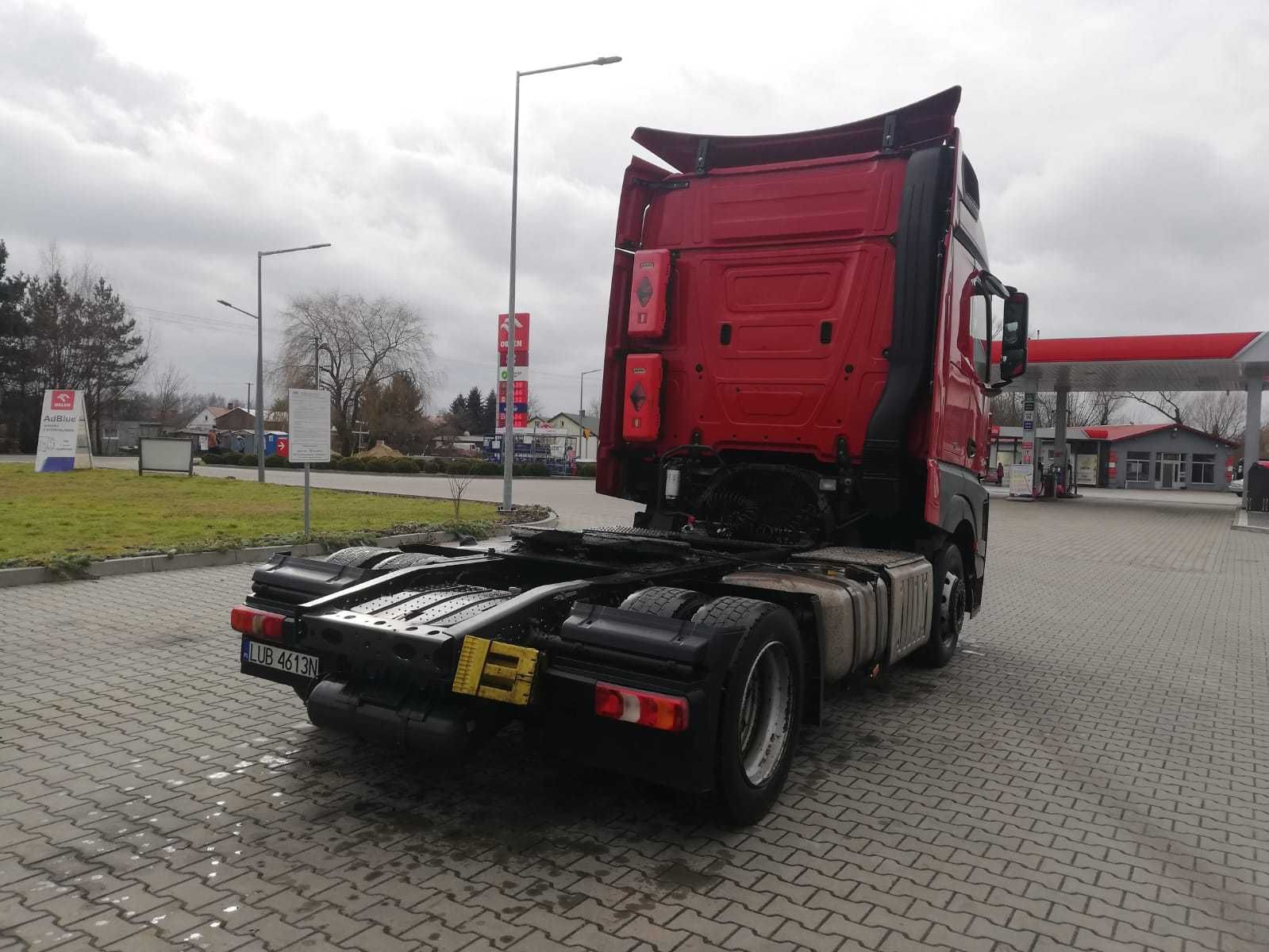 Mercedes-Benz ACTROS 963-4-A z naczepą SHMITZ S01