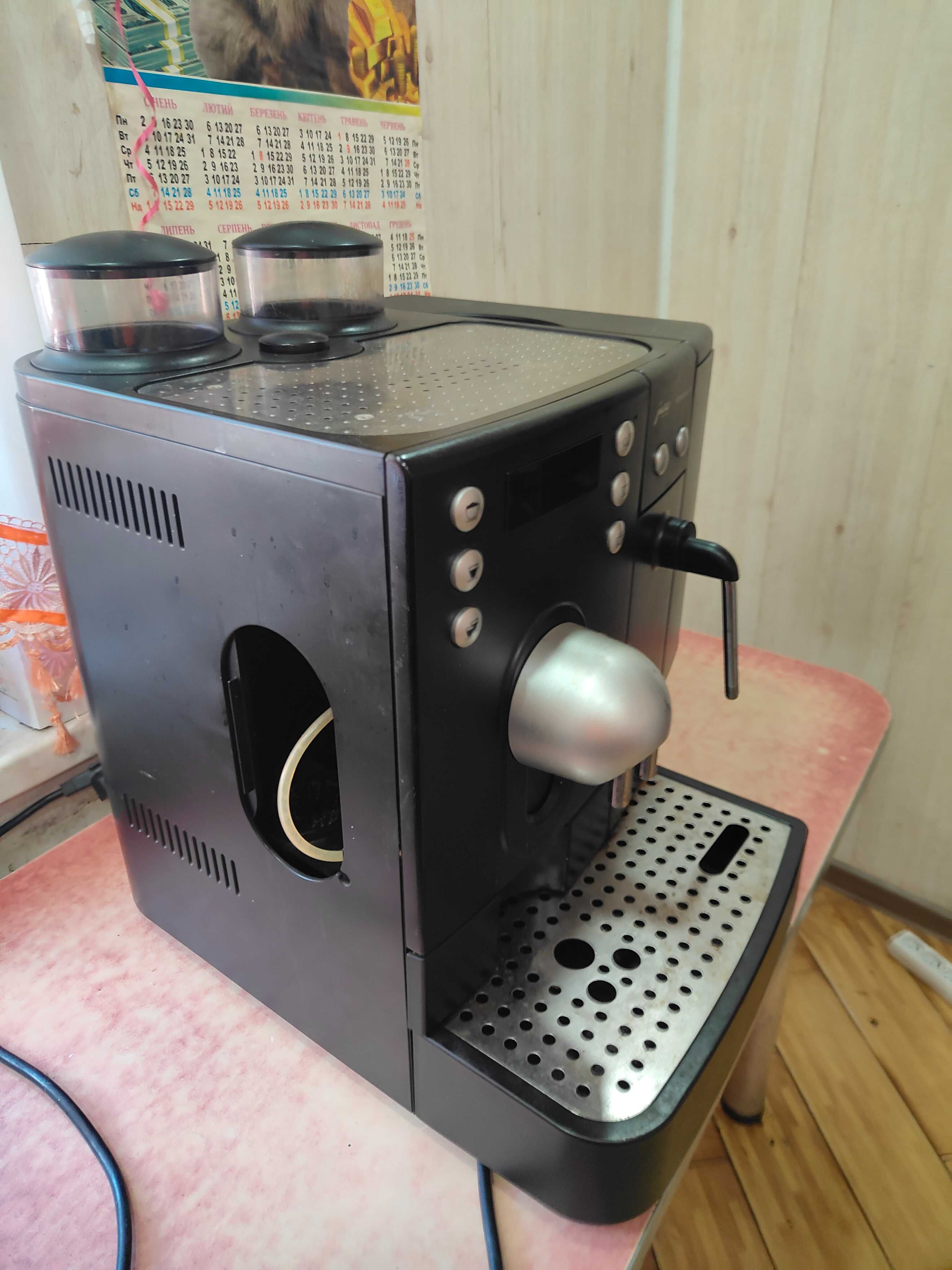 Продам професійну кавомашину Jura