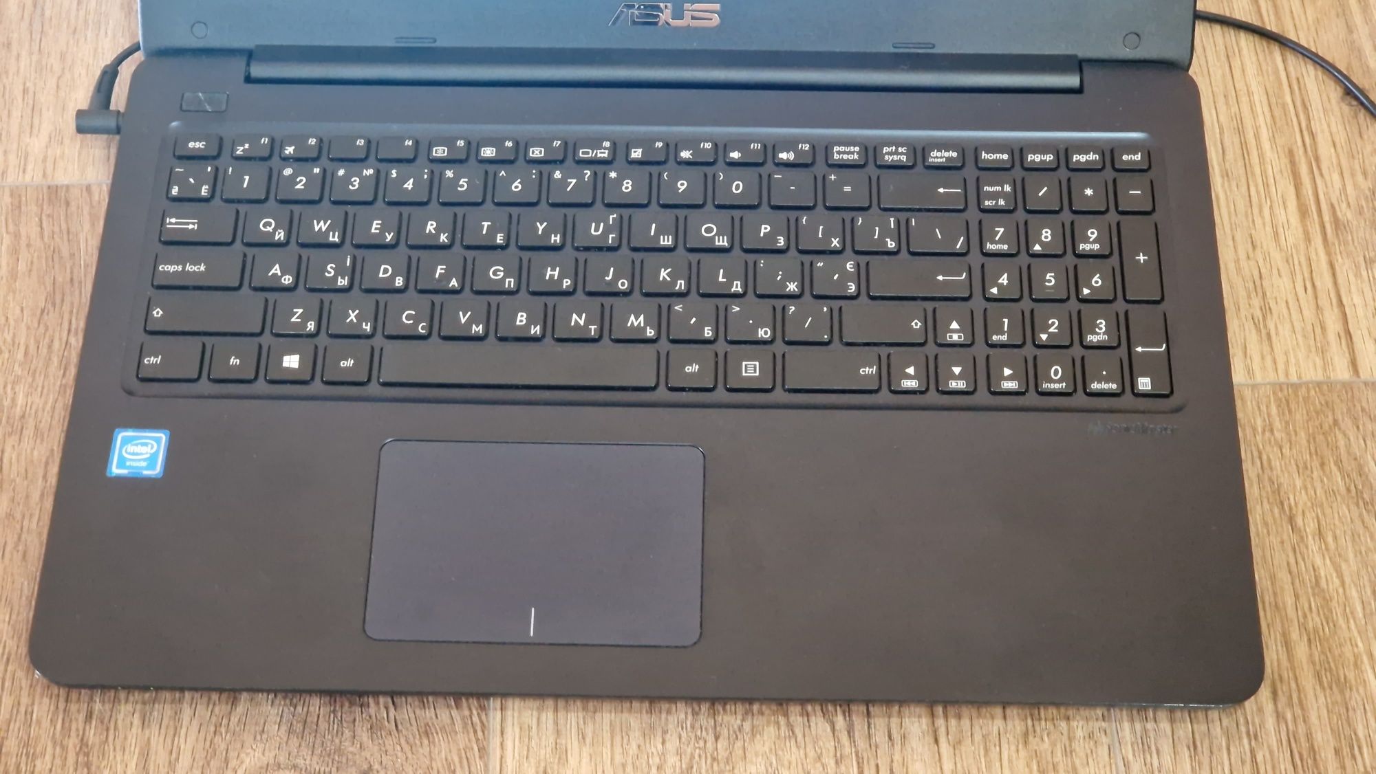 Ноутбук Asus E502S