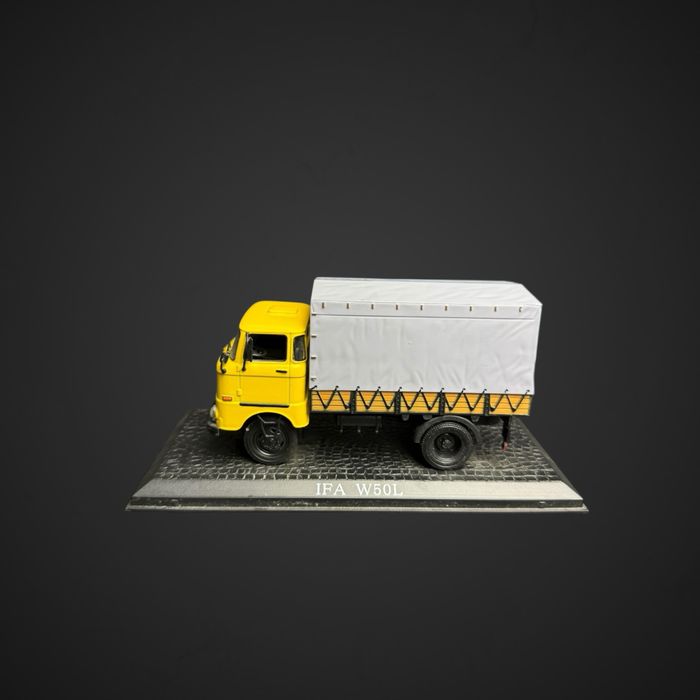 Model cieżarówki IFA W5O L NRD 1:43 B51/080309