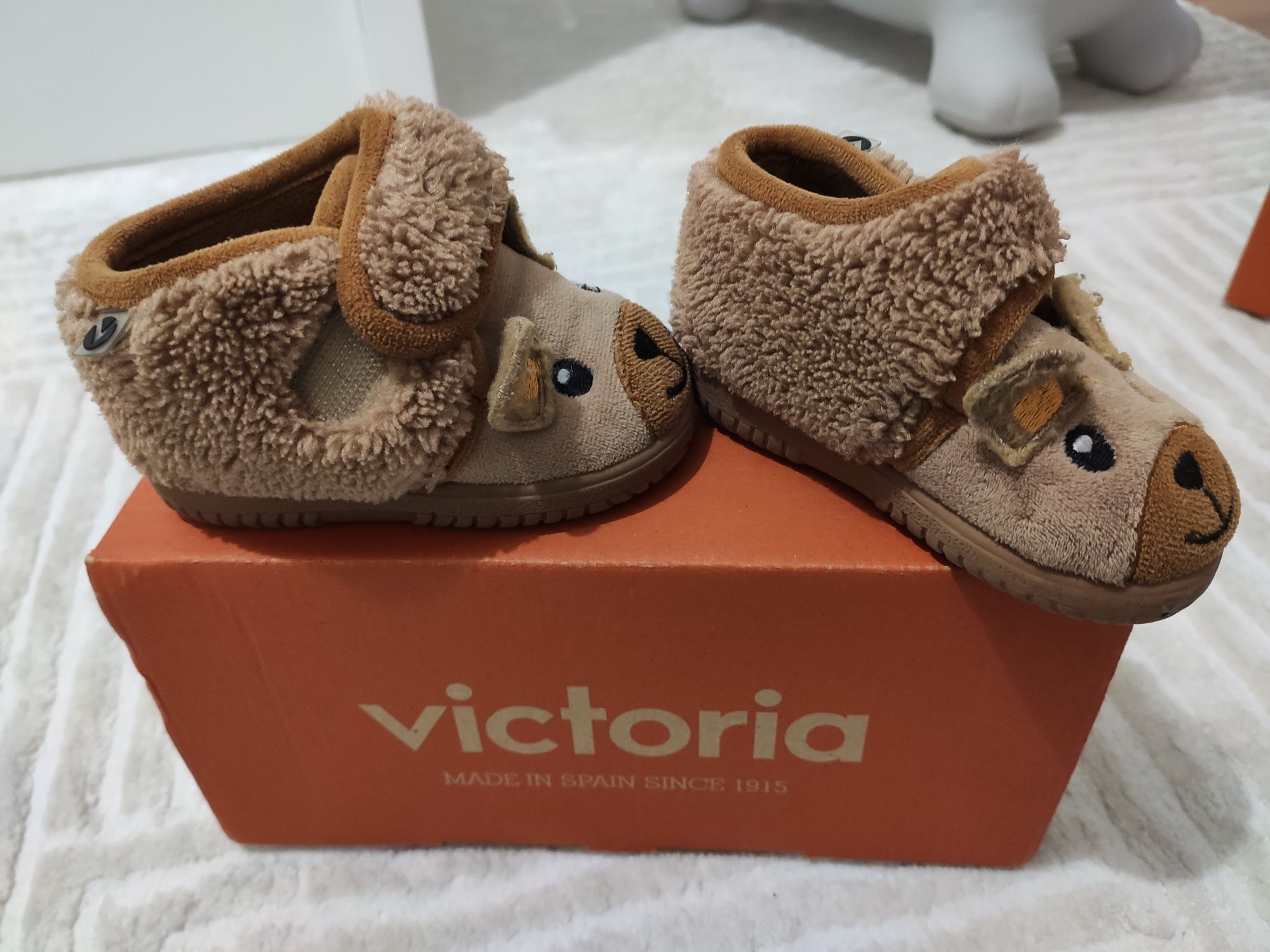 Pantufa Victoria - Urso