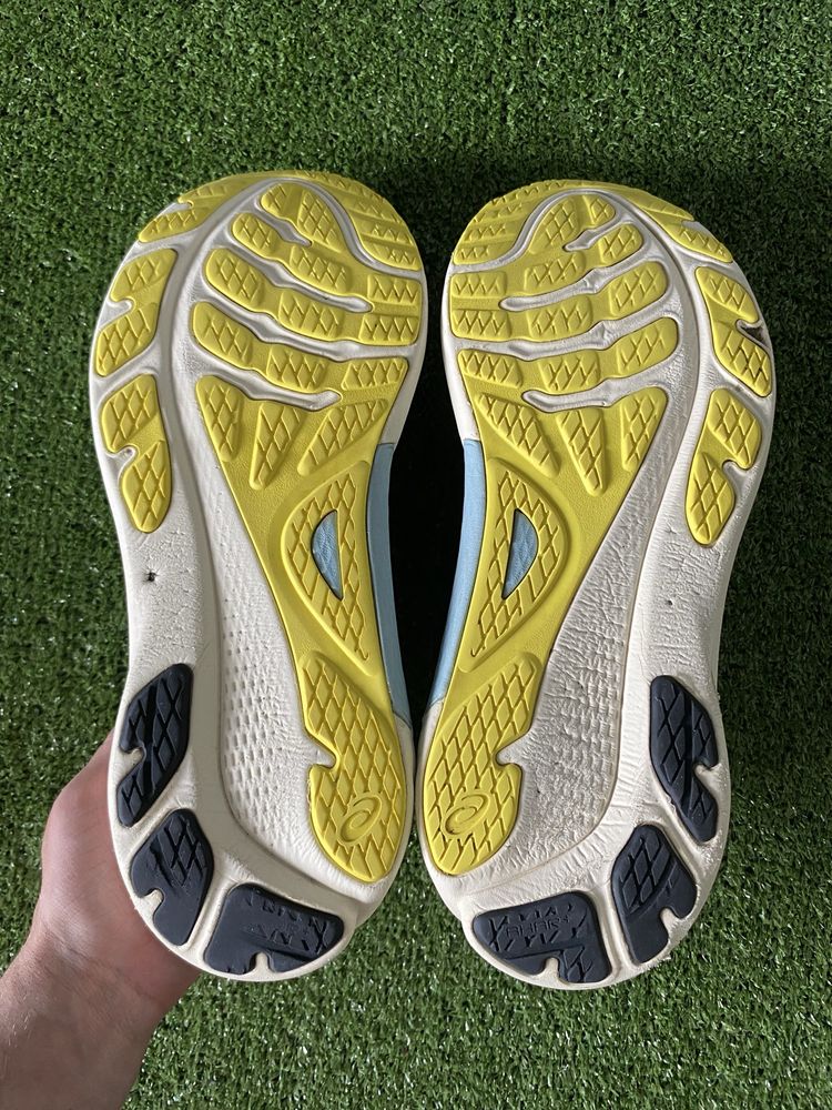 Кроссовки Asics Gel-Kayano 30