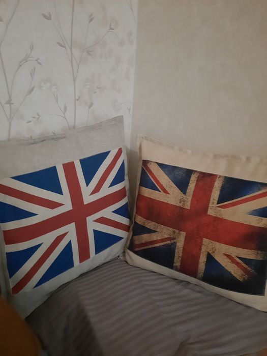 Декоративные наволочки в детскую комнату с флагами