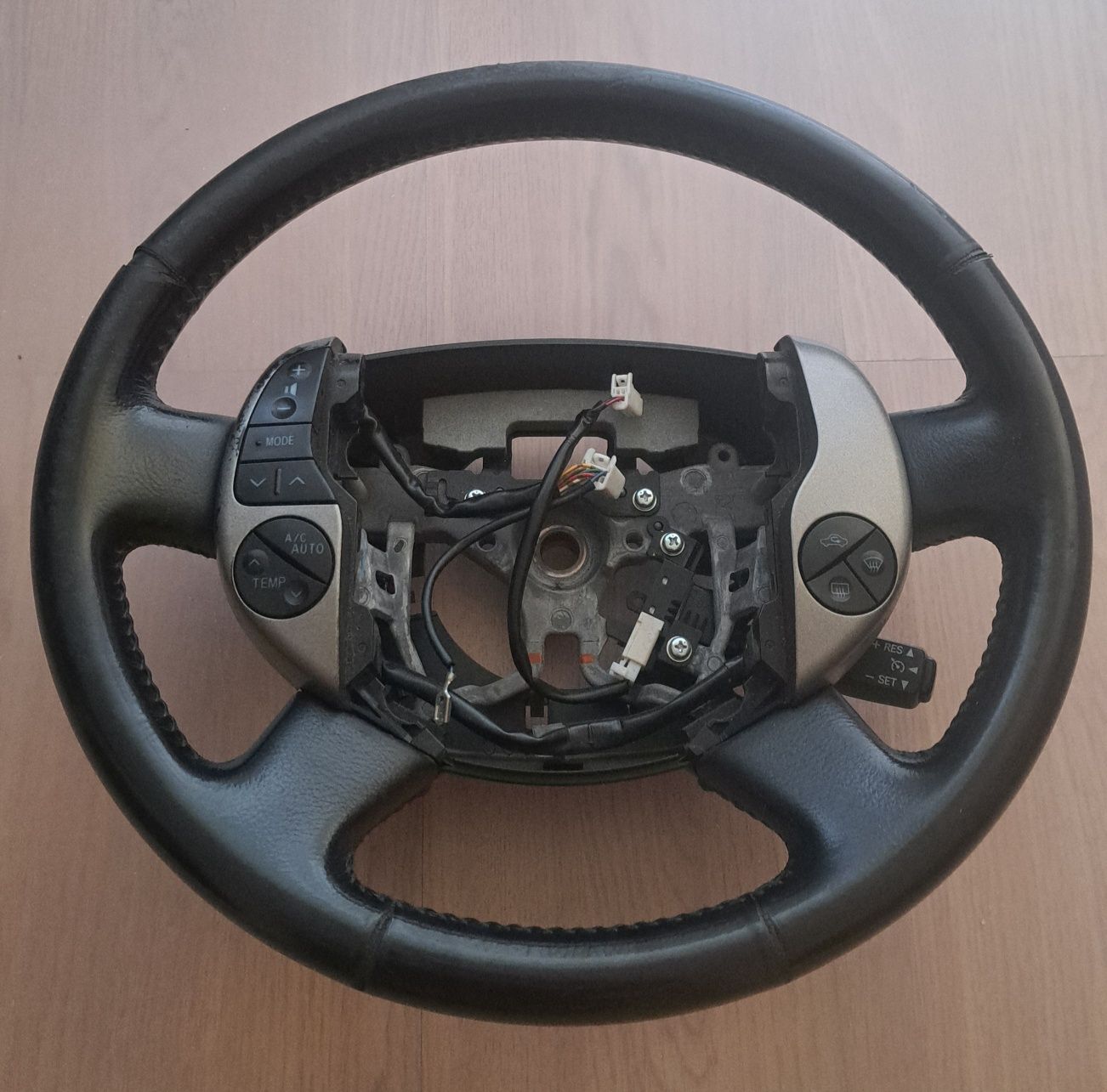 Kierownica Toyota Prius 2 xw20 II z przyciskami i tempomatem Wrocław