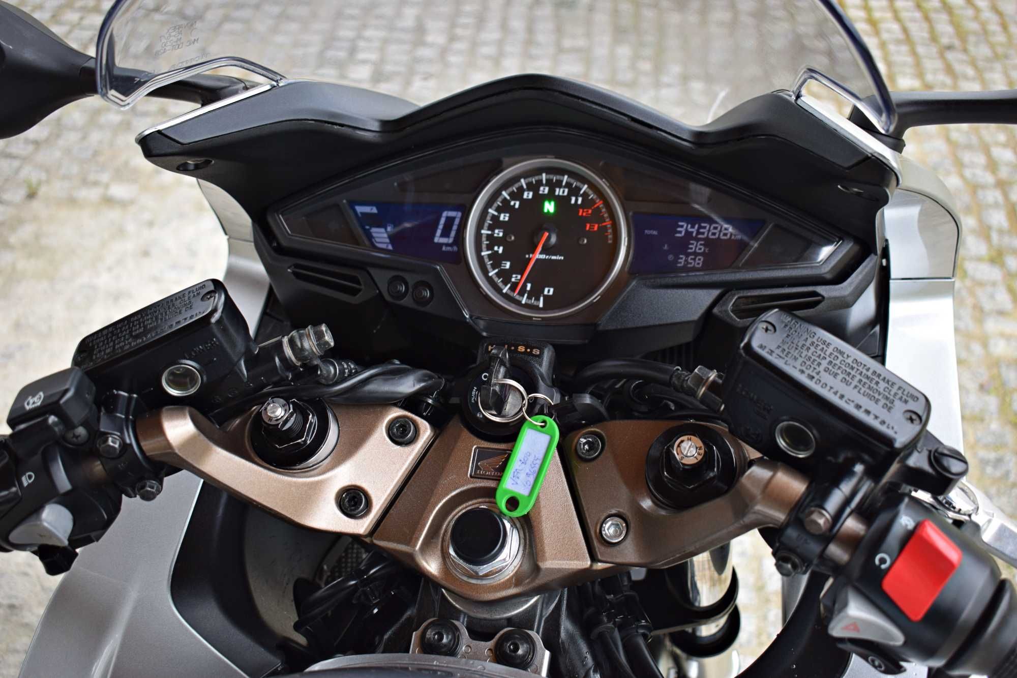 HONDA VFR 800 Zadbana BEZ WKŁADU Po Serwisie ORYGINAŁ Przebieg 34388km