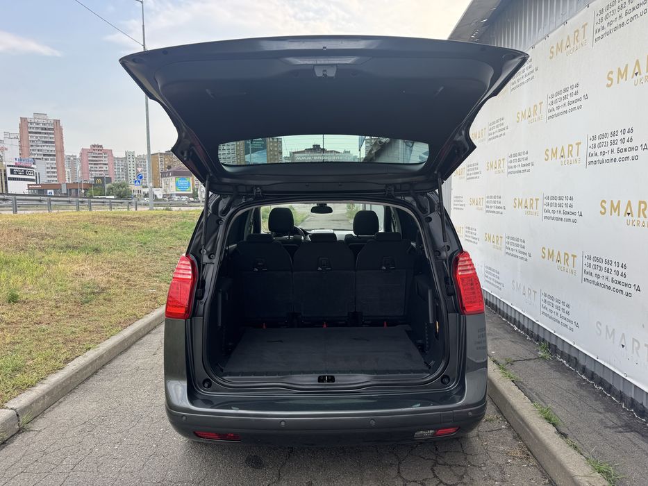 Peugeot 5008 1.6 tph з Швейцарії