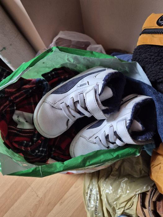 Zestaw paka ubranek plus buty chłopięce