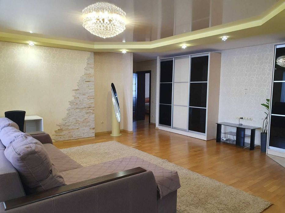 Продаж 3-х кімнатної квартири  86м2  м.Дрогобич