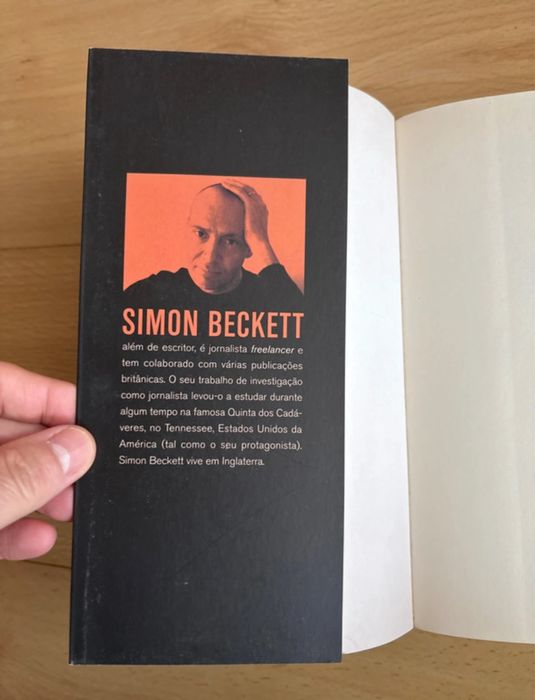 Murmúrios da morte” de Simon Beckett