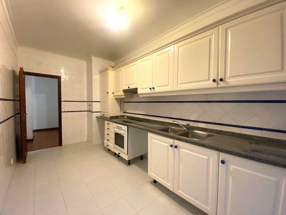 Arrenda-se Apartamento T1 no Vale das Flores, Coimbra