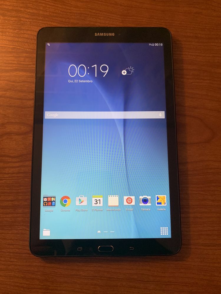 Tablet Samsung SM-T560