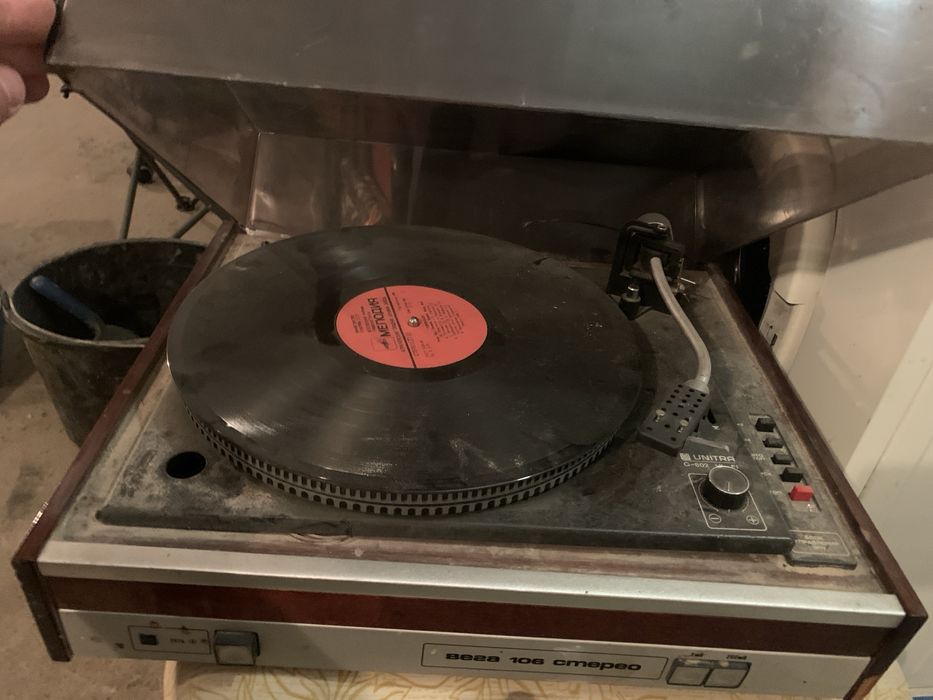 Продам аудио технику СССР