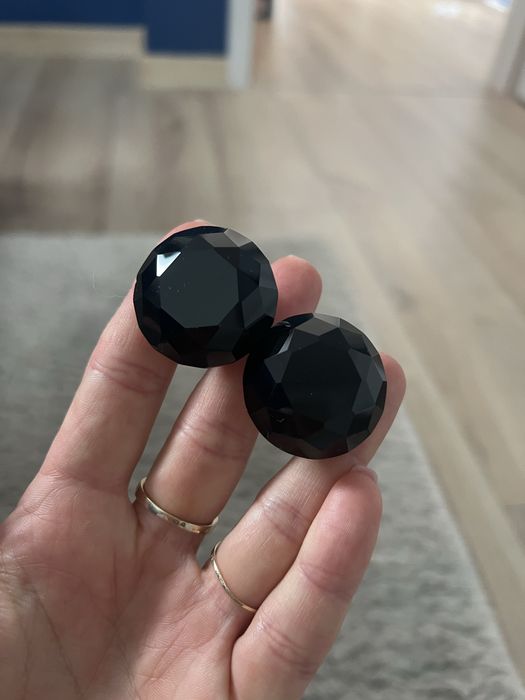 Dwa uchwyty czarne diamenty