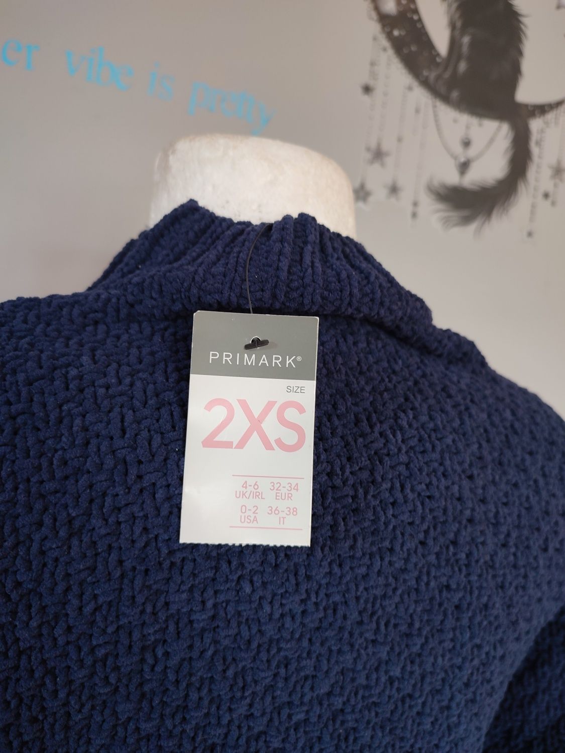Granatowy sweter z metką Primark oversize