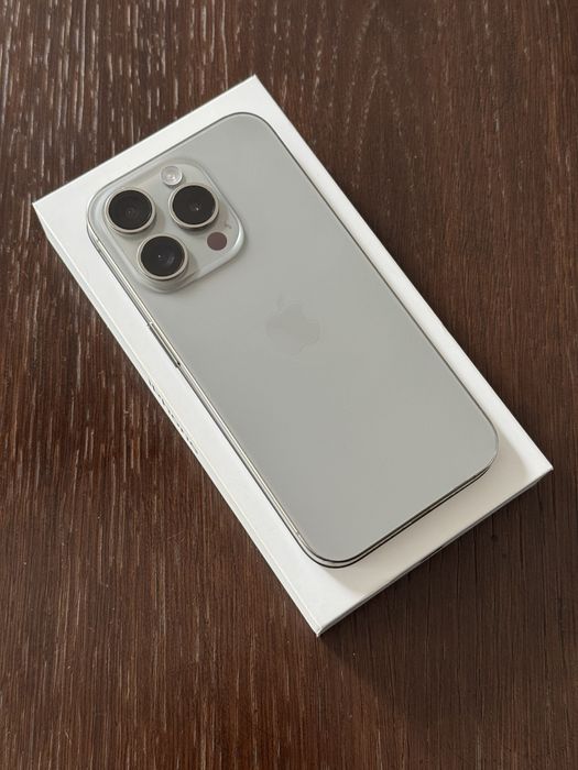 iPhone 15 Pro 256 GB Natural Titanium – stan bardzo dobry, bez blokad