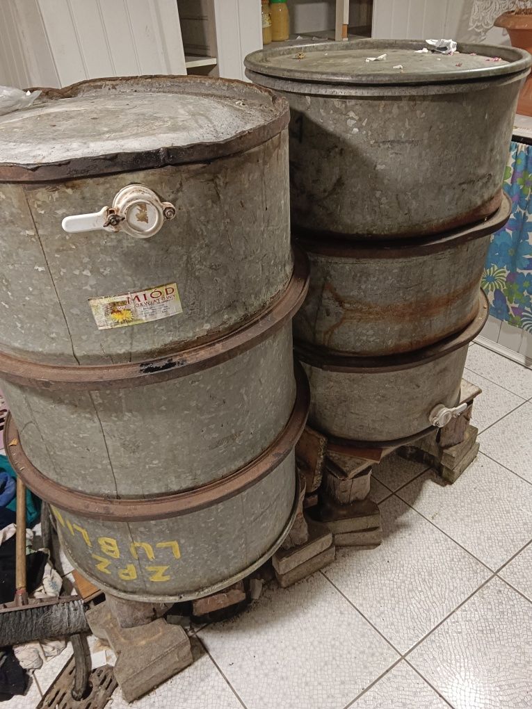 Beczka na miód ocynkowana 200 l