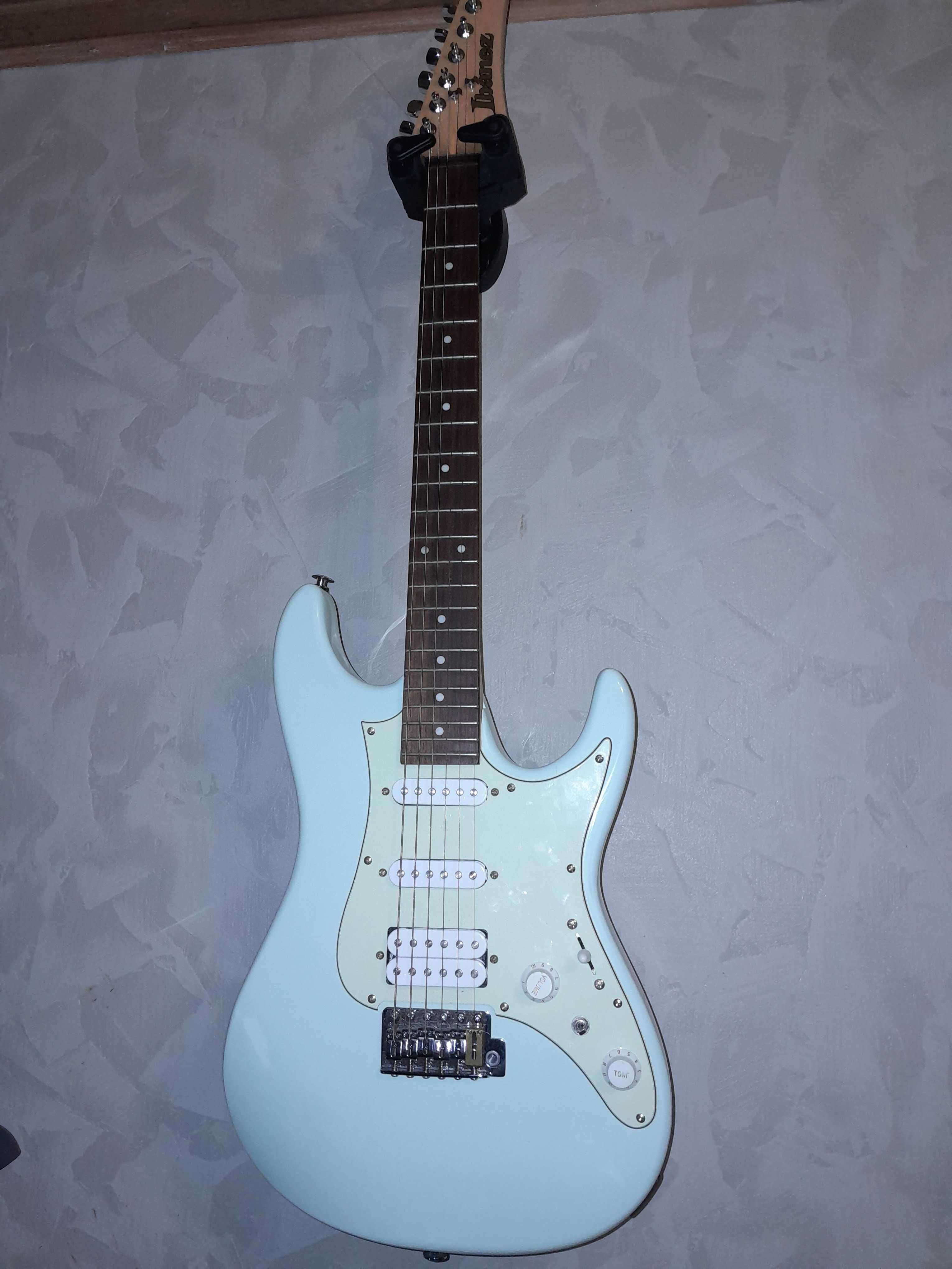 Gitara Ibanez azes40 1P01