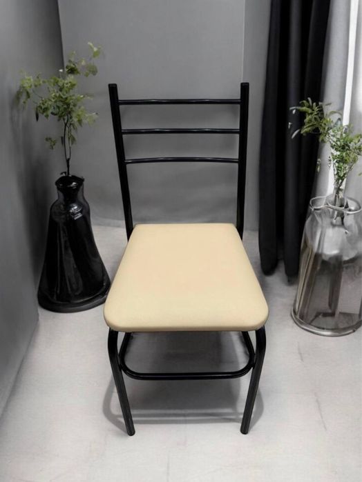 Стул кухоний Новий