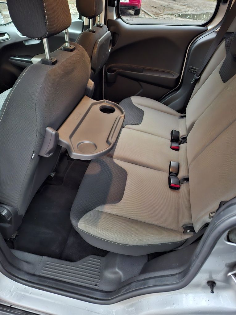 Ford Turneo Courier 1.6 Tdci 2014r Salon Polska  2 właściciel.