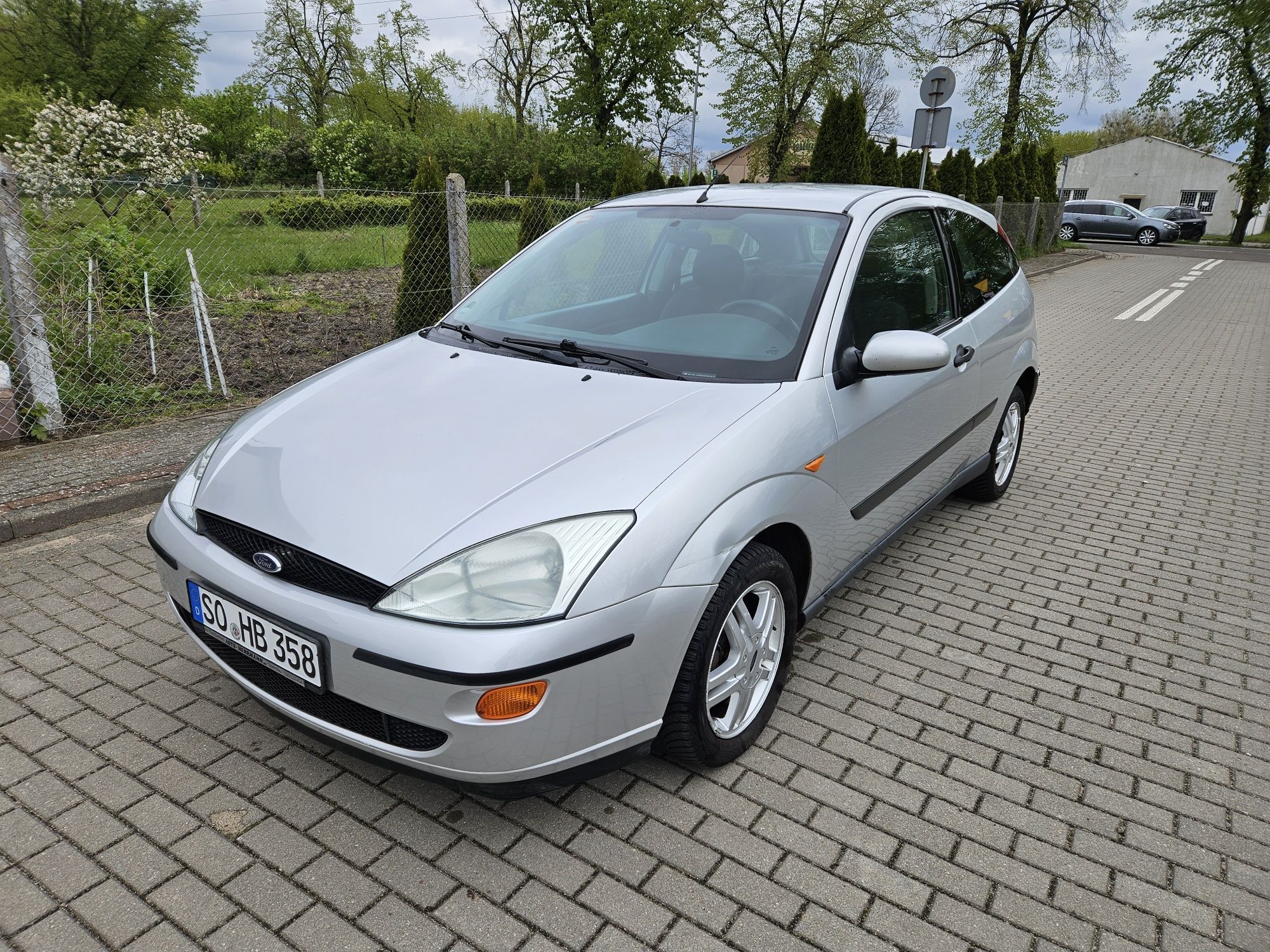 Focus 1.8 benzyna