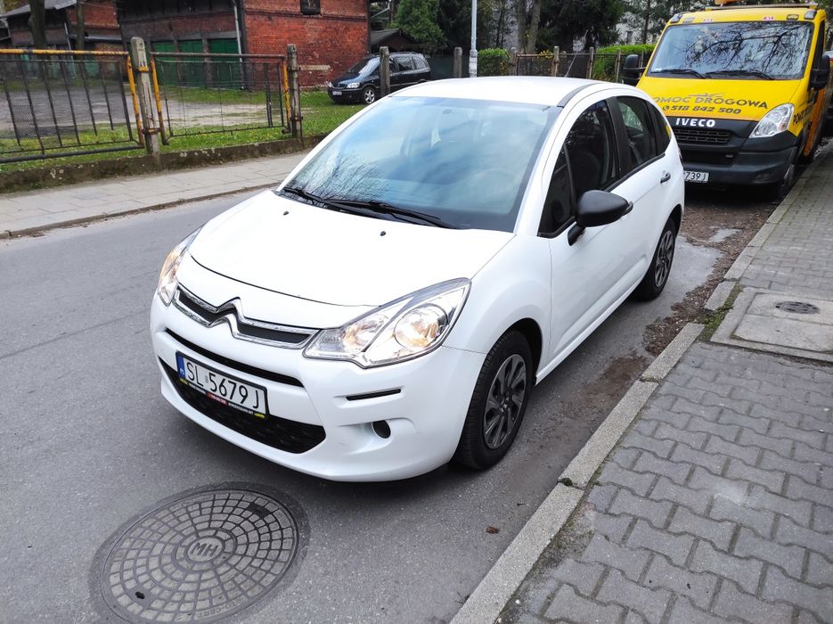 wynajem wypożyczalnia samochodów