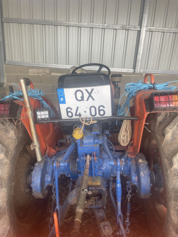 Trator Daedong 4x4 matriculado