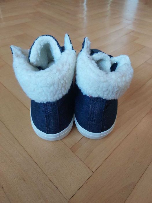 Кросівки Хайтопи НОВІ жіночі 38 розмір 24см осінні