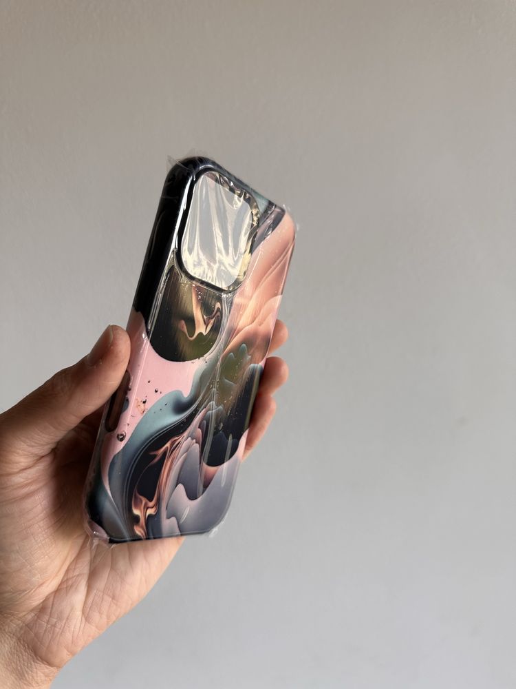 Etui Kolorowe w Kwiatki do IPHONE 16 PRO