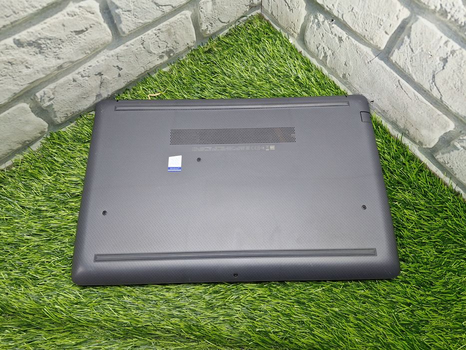 Магазин:HP 250 G7/Core i5-1035G1/8gb/256SSD/Intel UHD 2gb/Ноутбук.