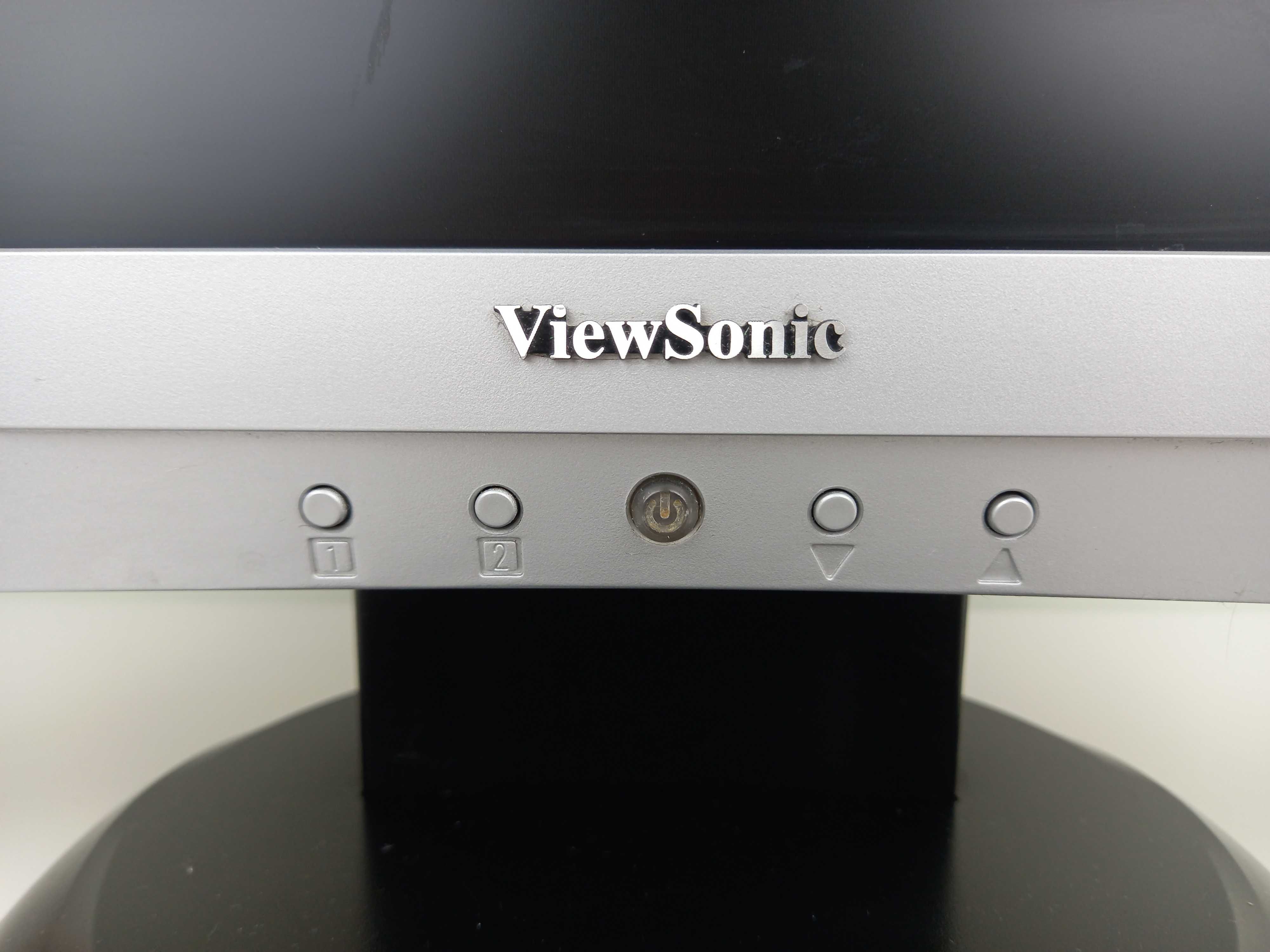 Monitor ViewSonic VA903m LCD 19″ + okablowanie