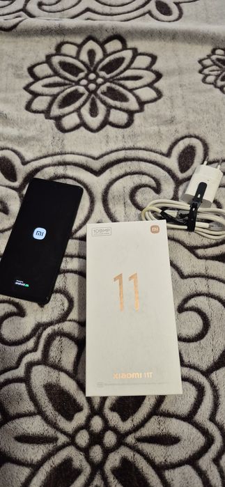 Телефон Xiaomi 11T