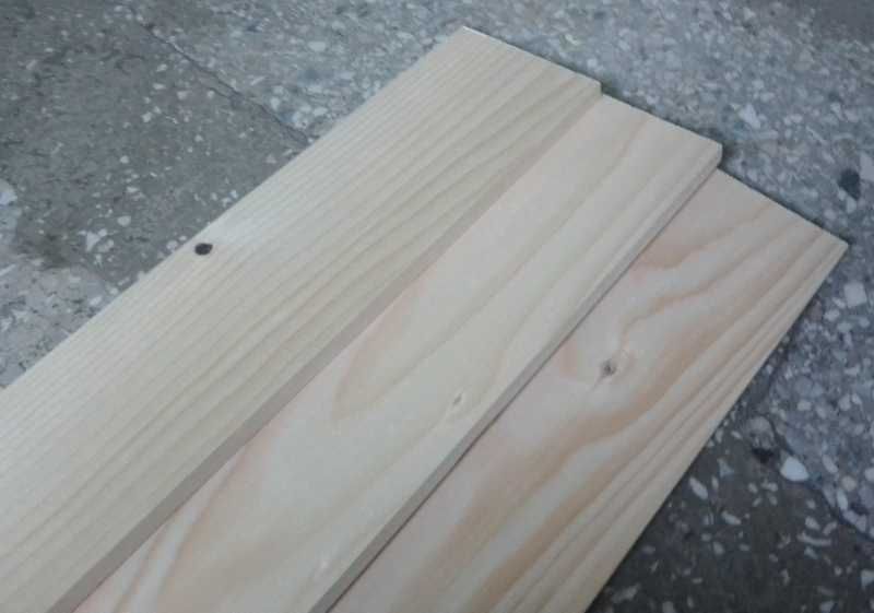 1,4 m Deska heblowana, czterostronnie strugane, świerkowa