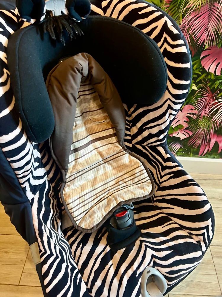 Fotelik samochodowy Trifix Britax Romer Zebra