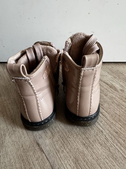 Trzewiki Neli Blu pudrowy róż rozm 24 stan idealny